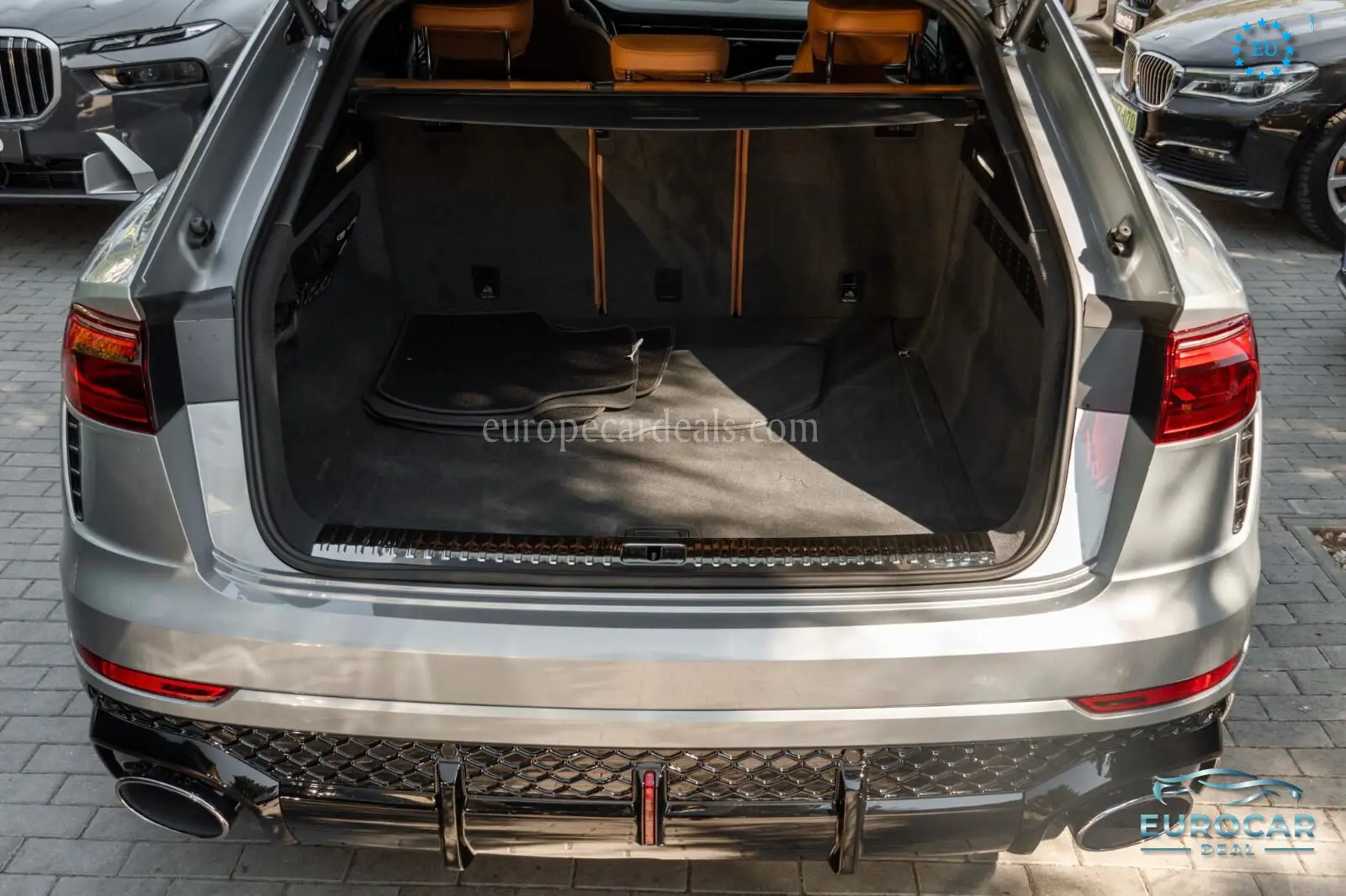 Audi RSQ8