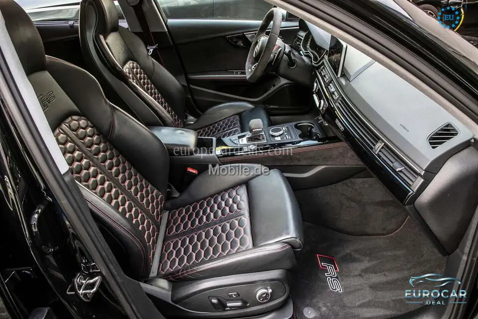 Audi RS4