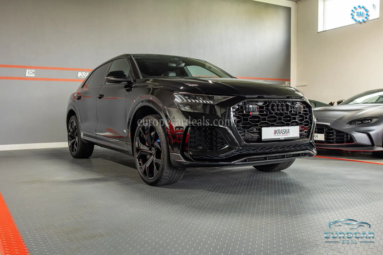 Audi RSQ8