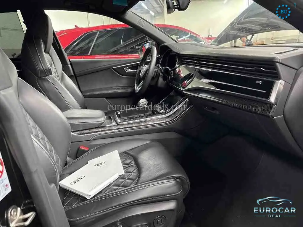 Audi SQ8