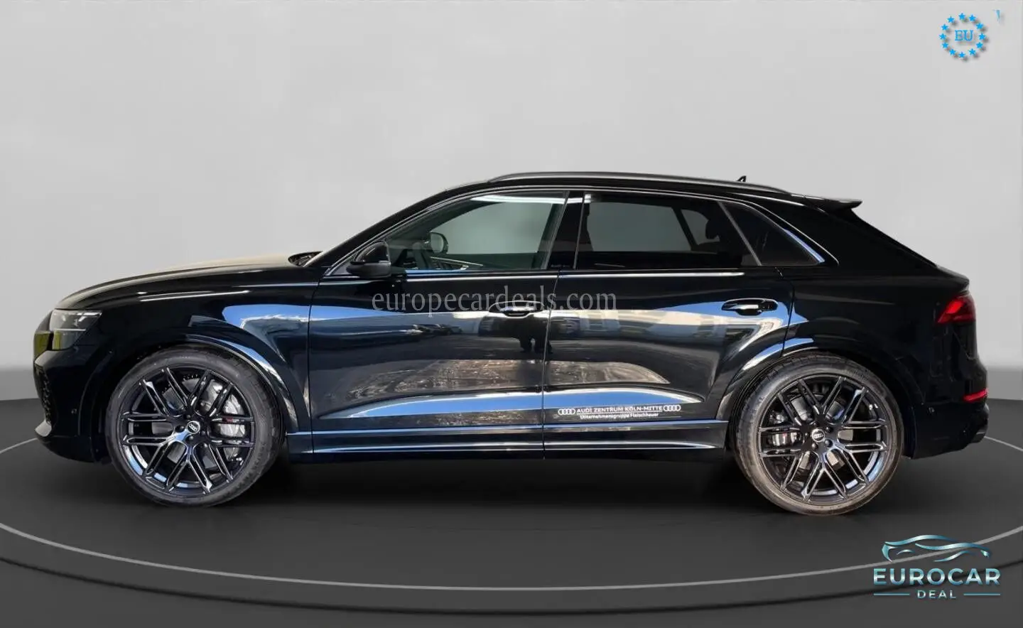 Audi RSQ8
