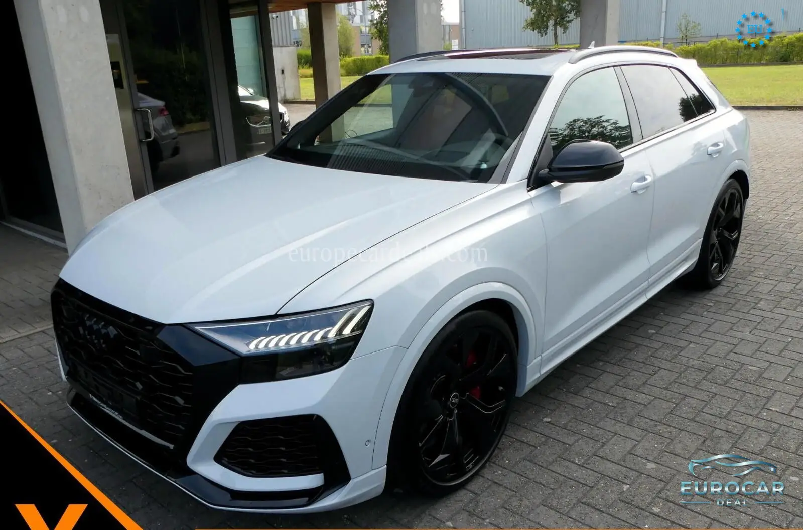 Audi RSQ8