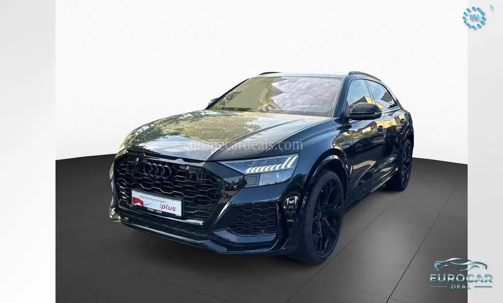 Audi RSQ8