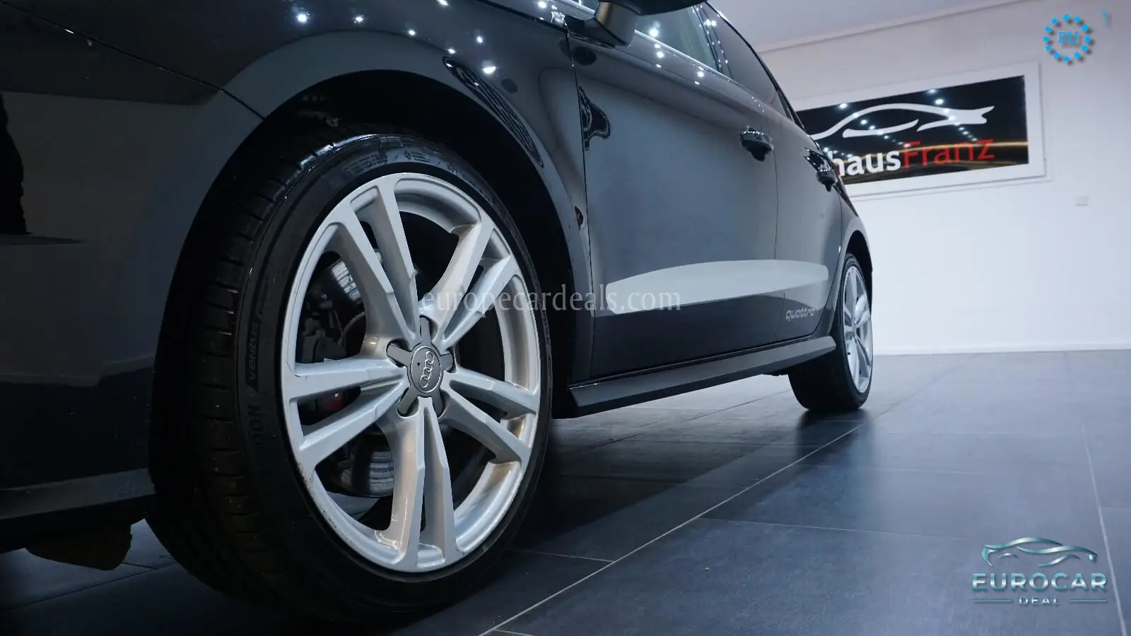 Audi S1