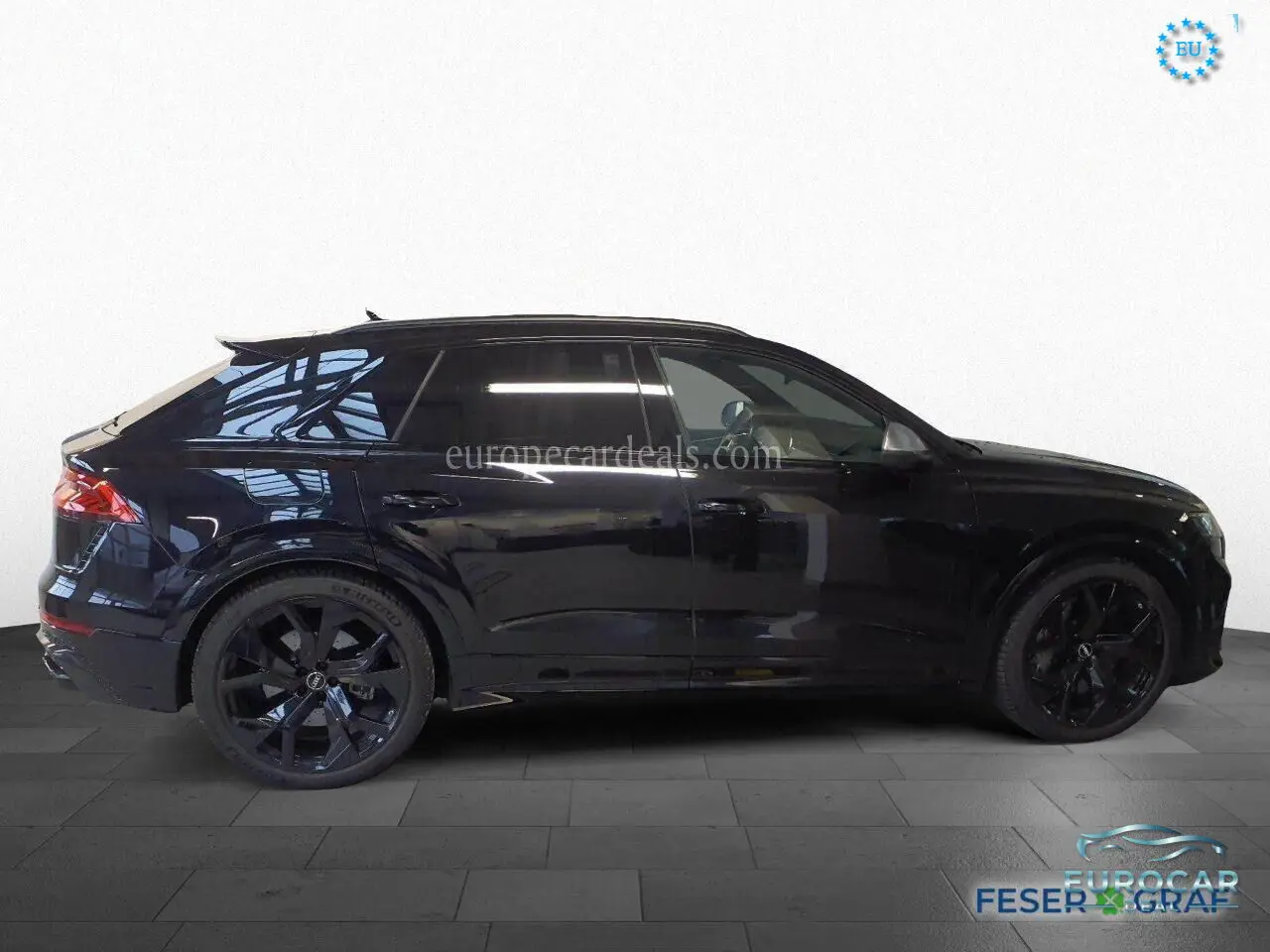 Audi RSQ8