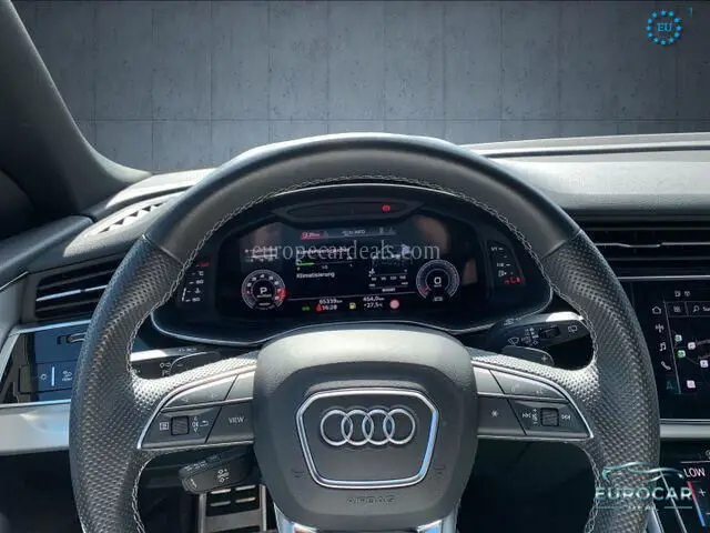 Audi SQ8