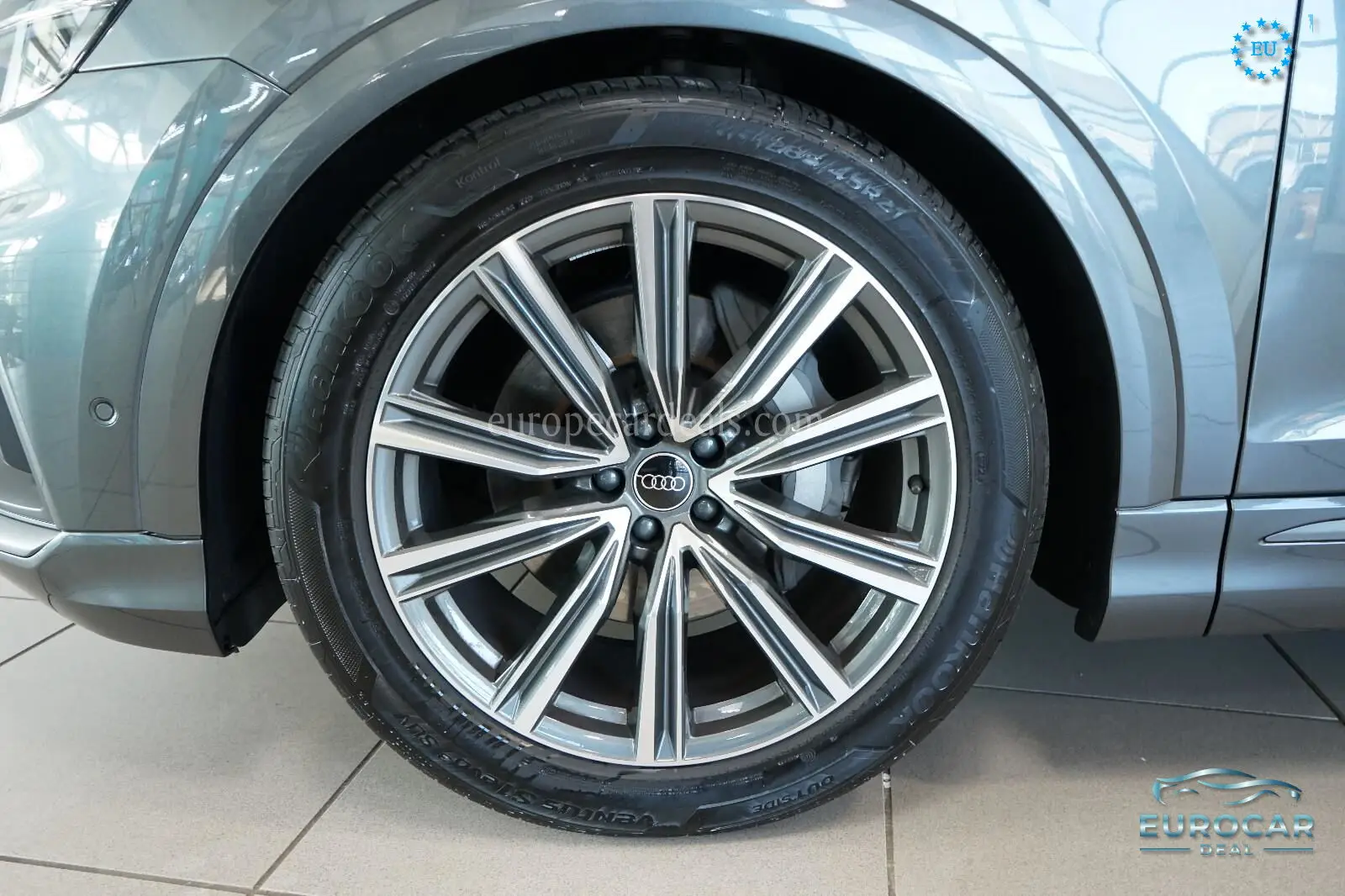 Audi Q8