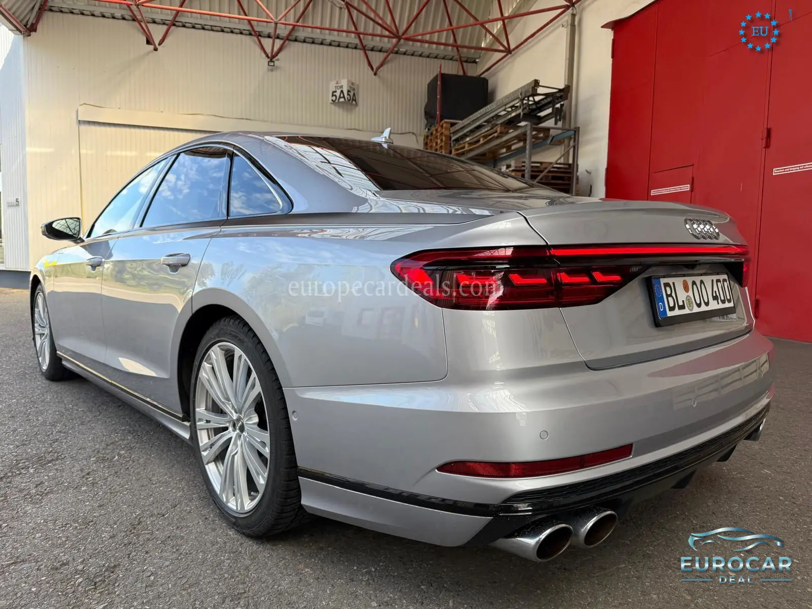 Audi S8