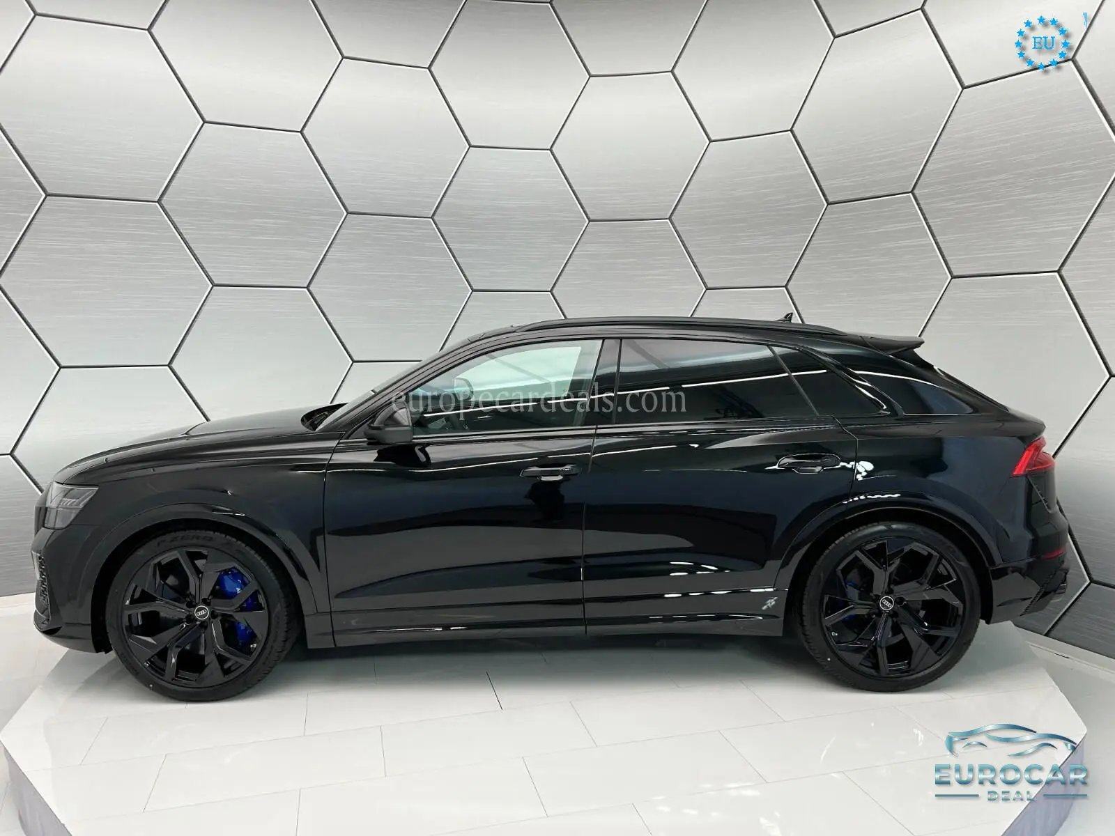 Audi RSQ8