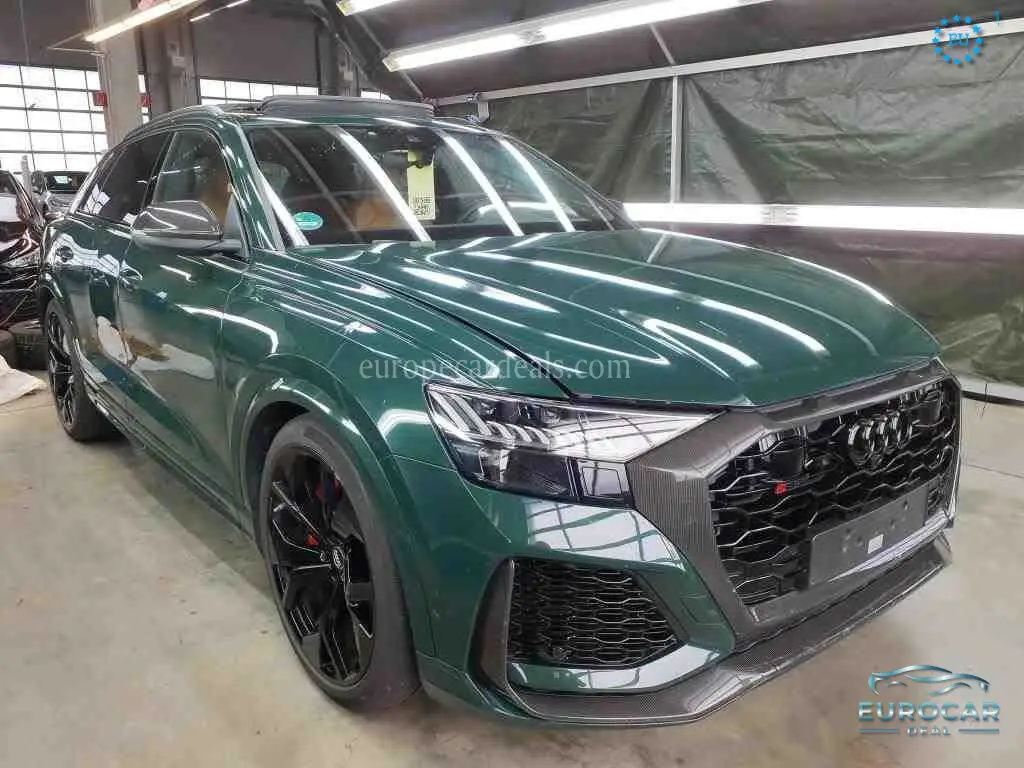 Audi RSQ8