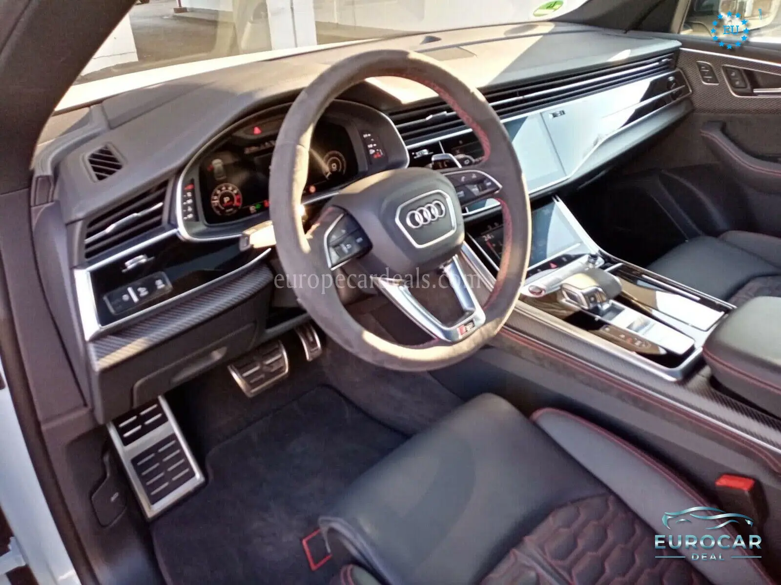 Audi RSQ8