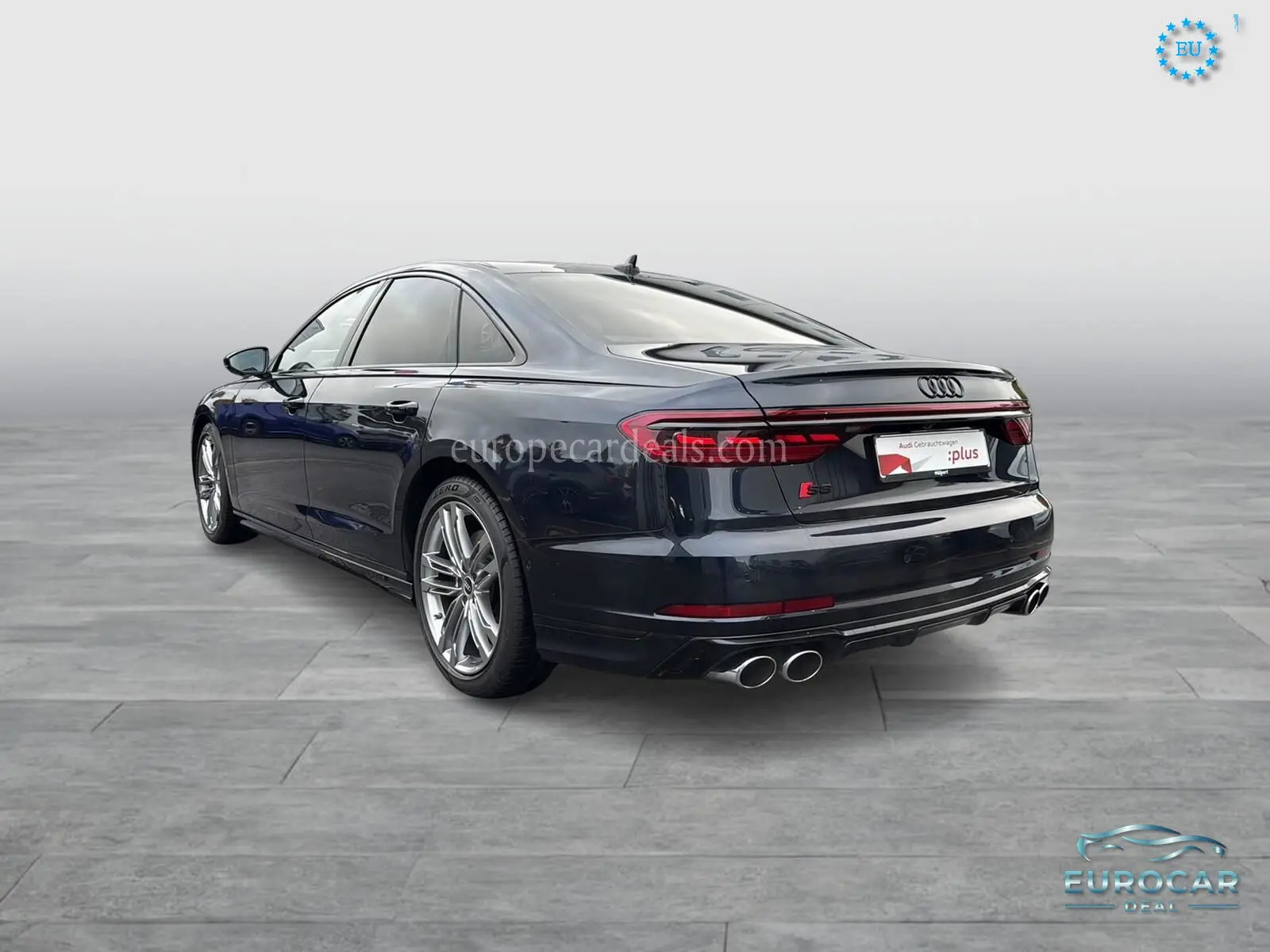 Audi S8