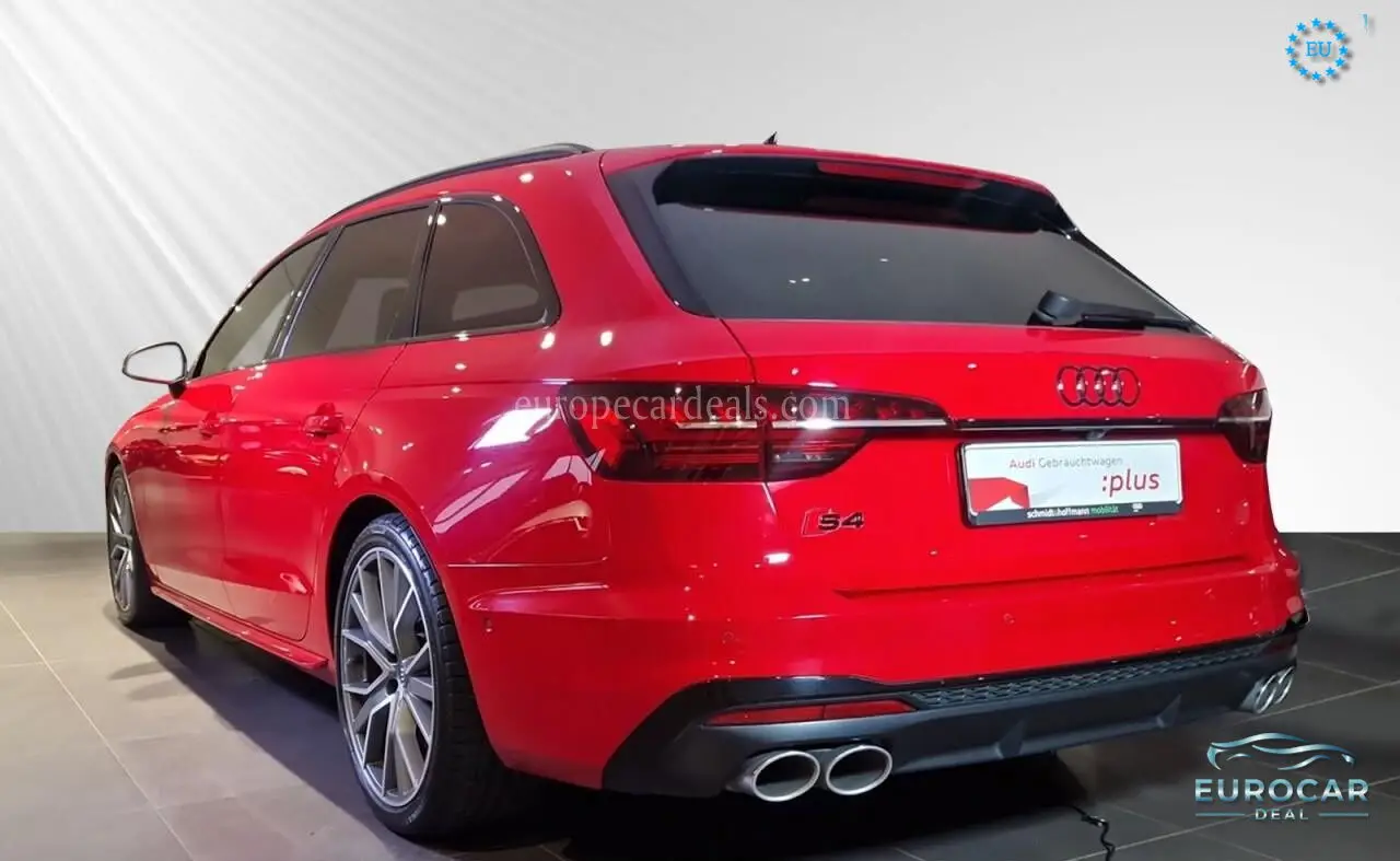 Audi S4