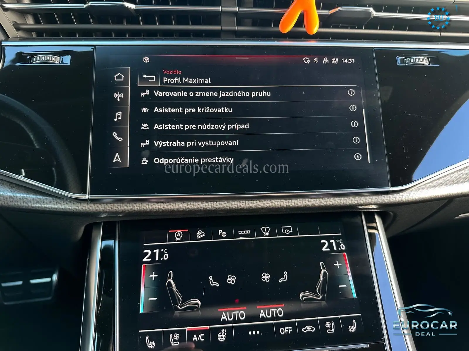 Audi RSQ8