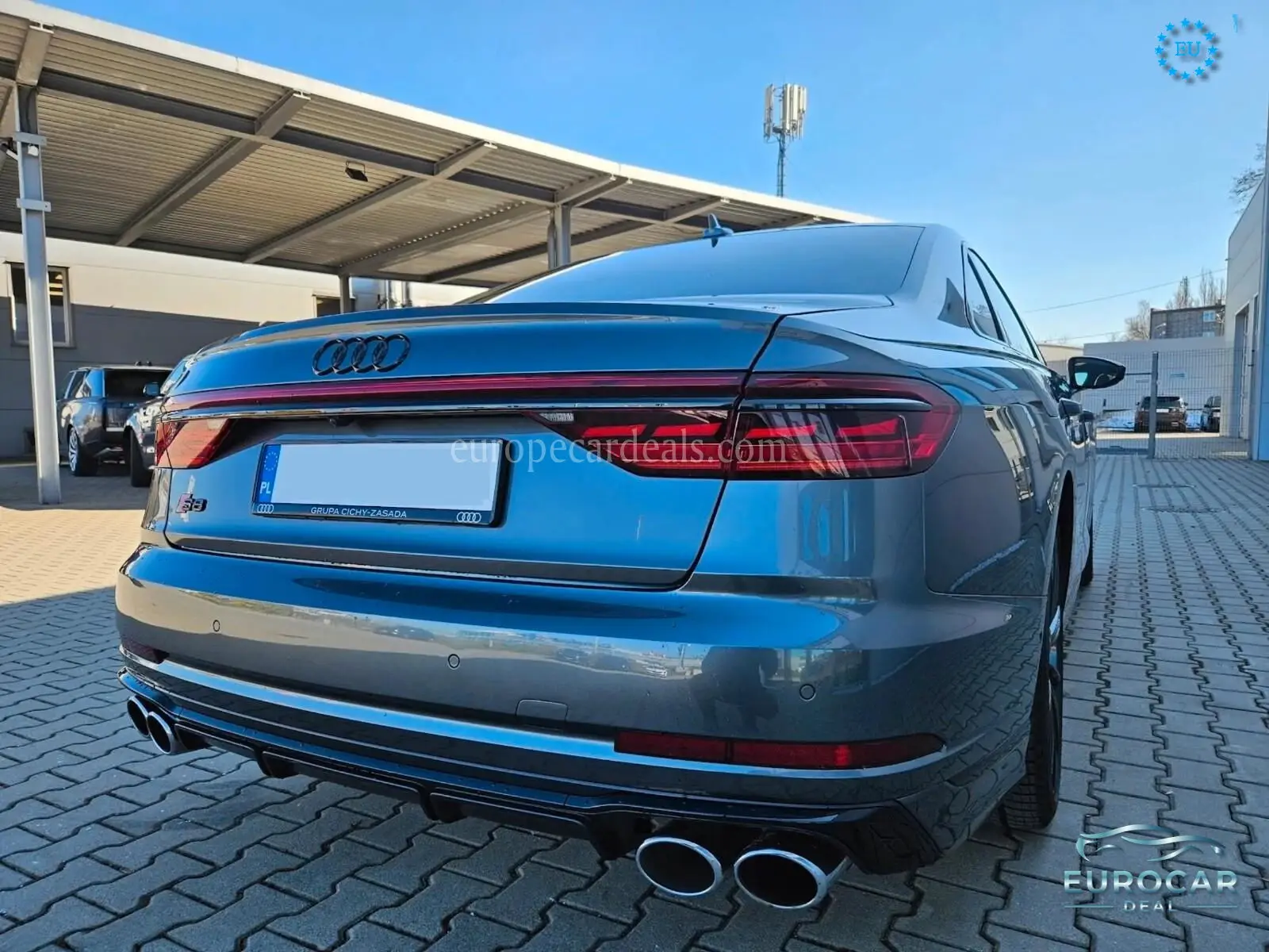 Audi S8