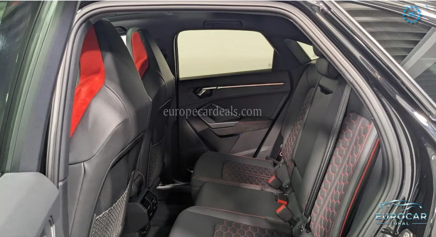 Audi RSQ3