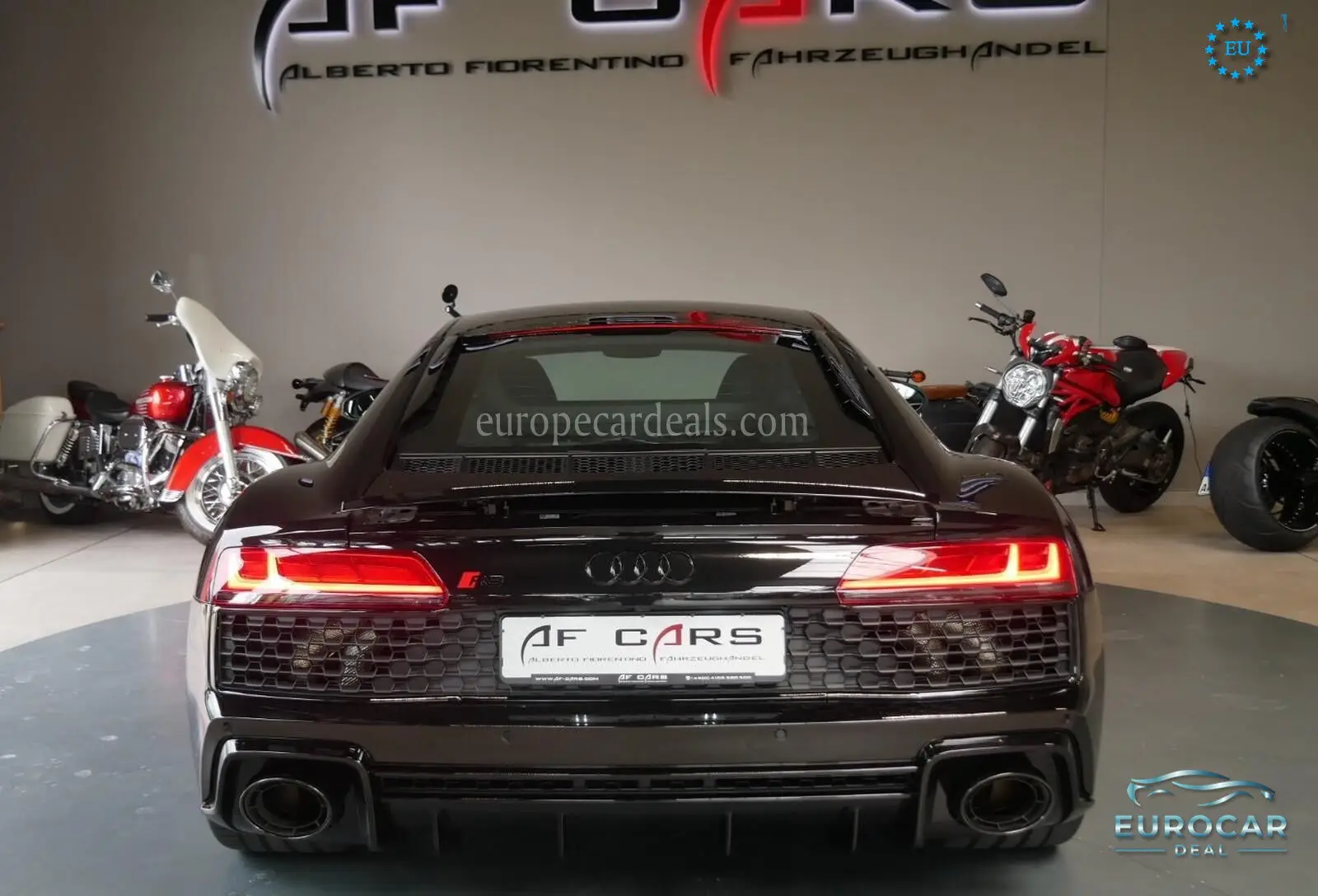 Audi R8