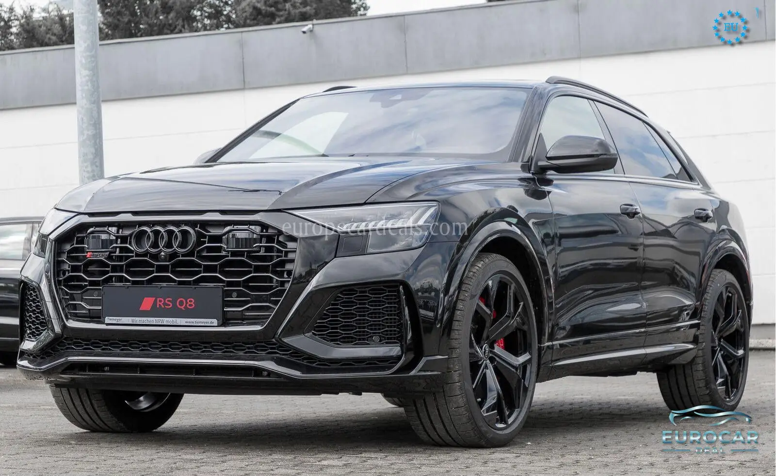 Audi RSQ8
