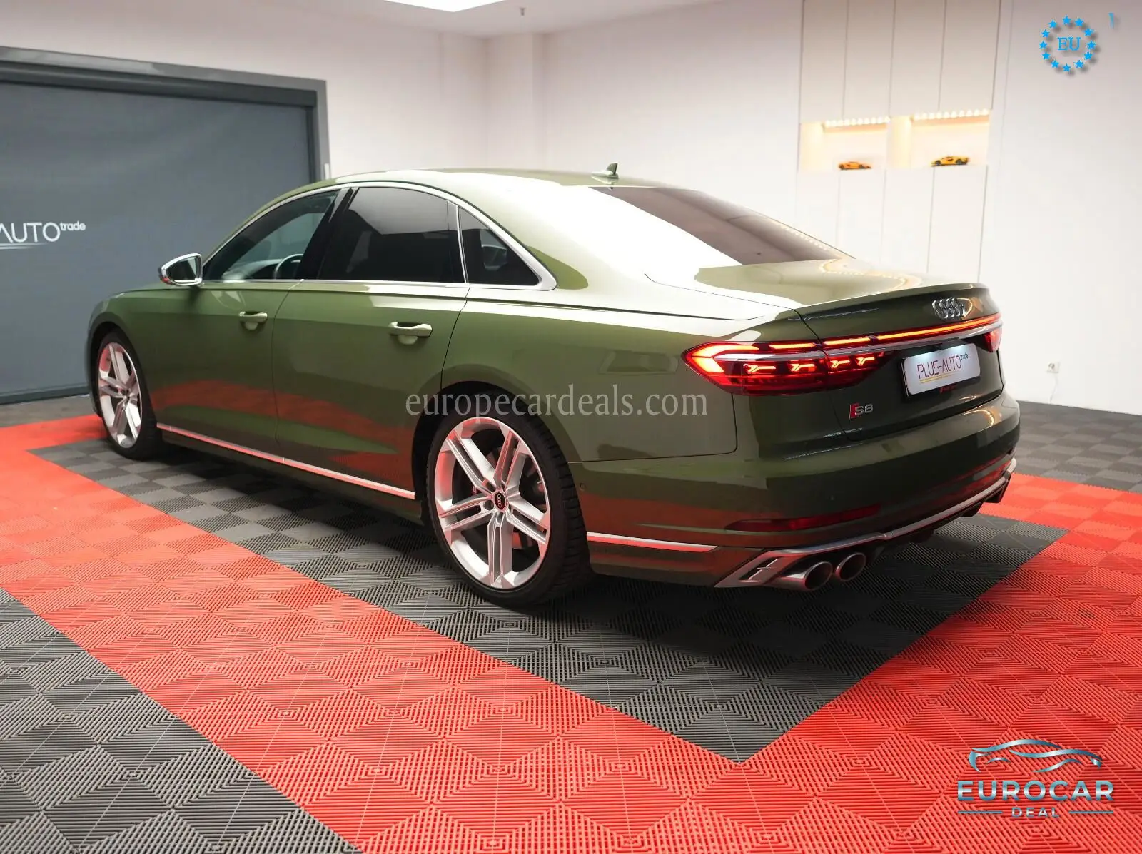 Audi S8