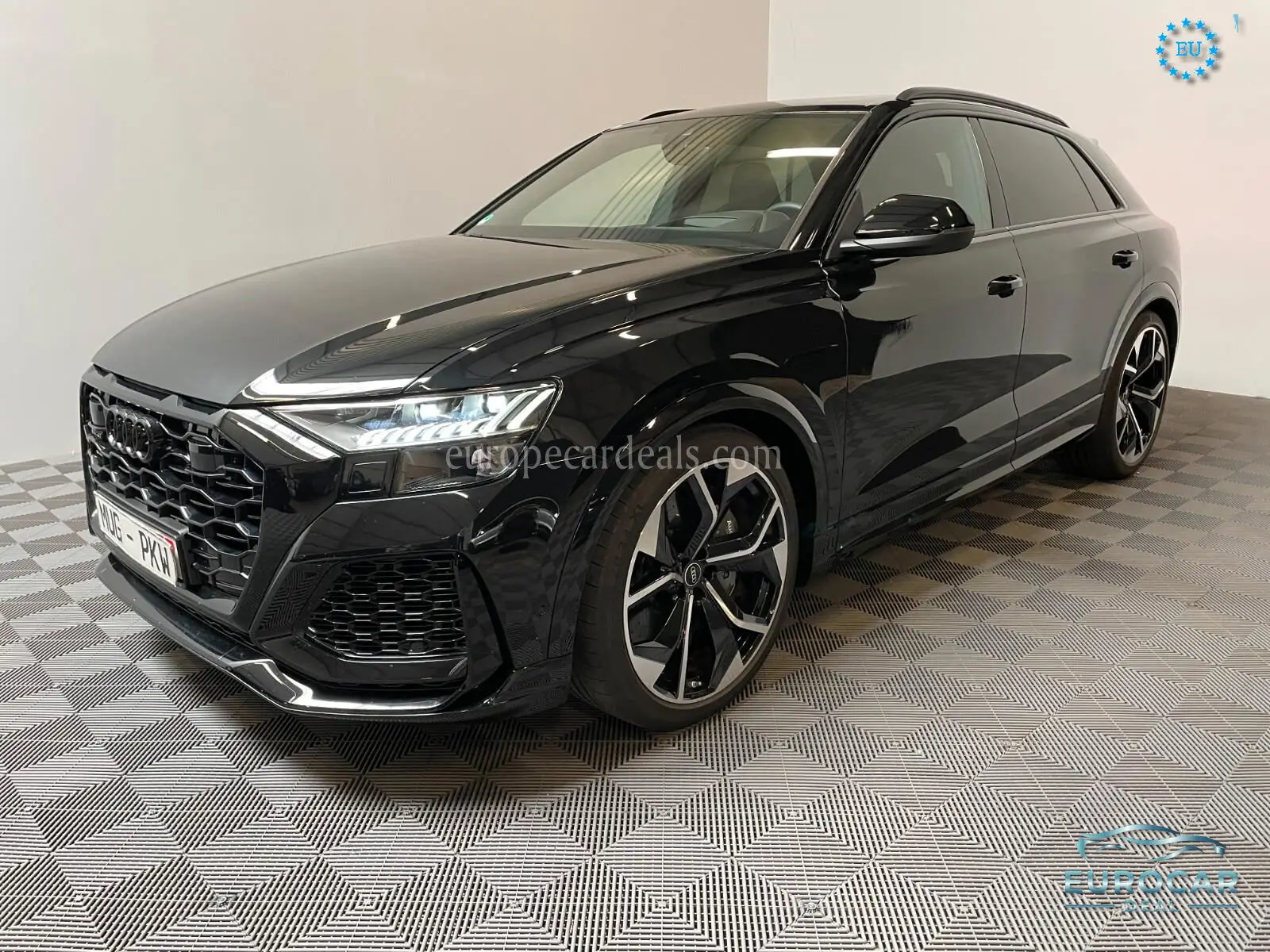 Audi RSQ8