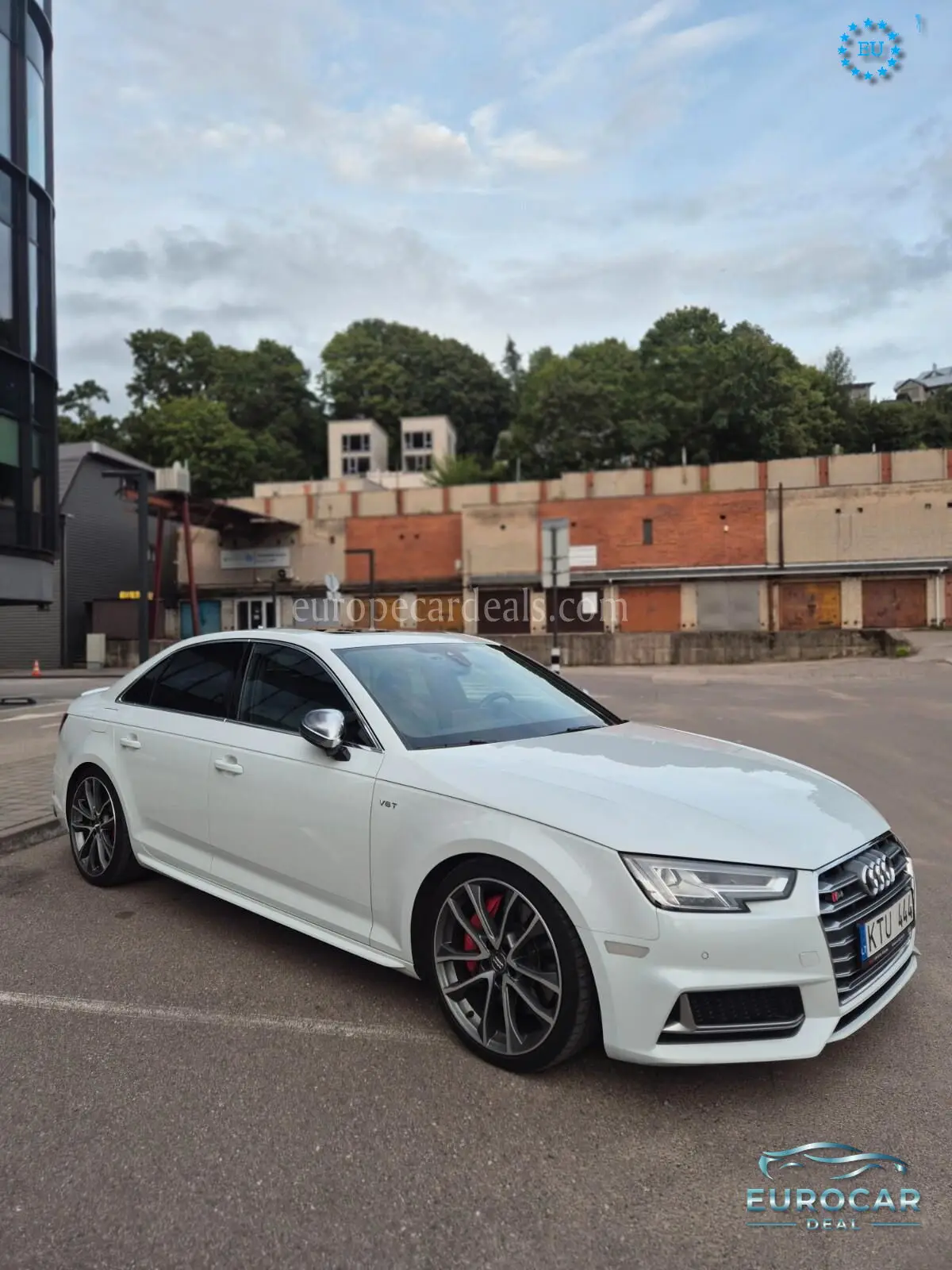 Audi S4