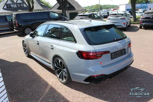 Audi RS4