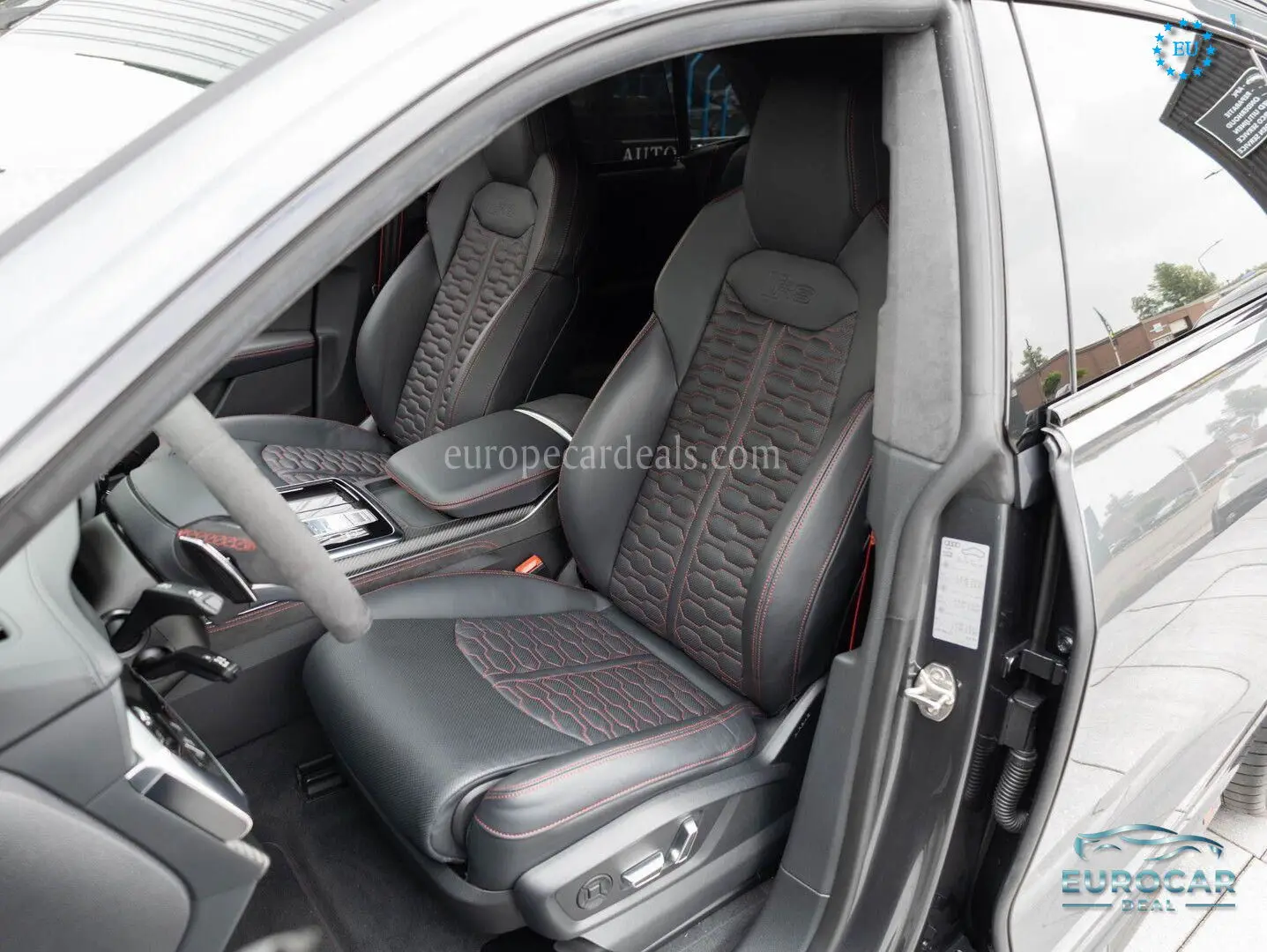 Audi RSQ8