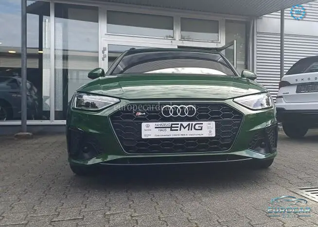 Audi S4