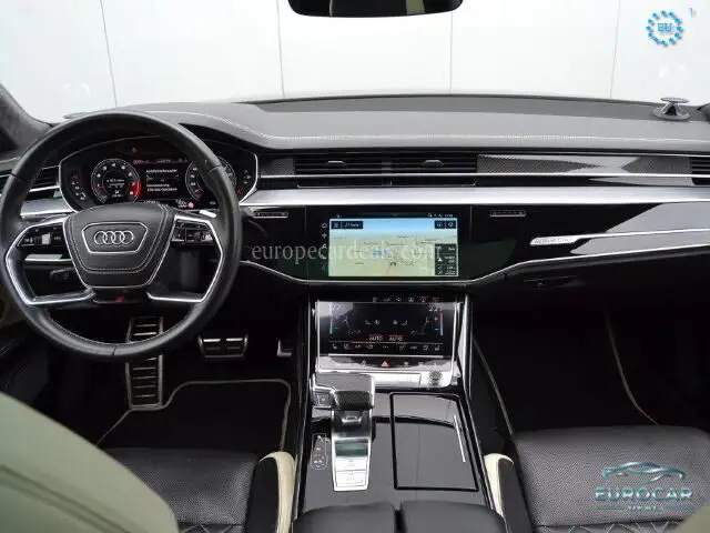 Audi S8