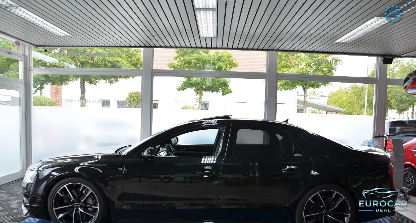 Audi S8