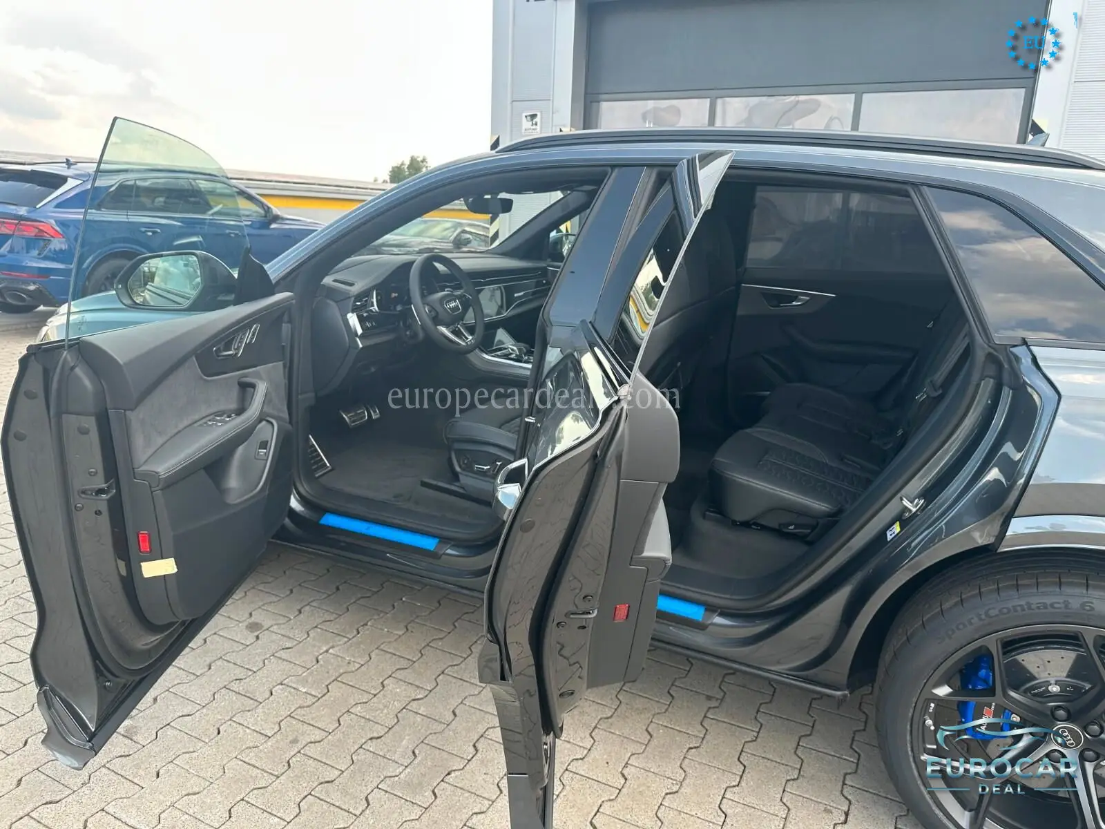 Audi RSQ8