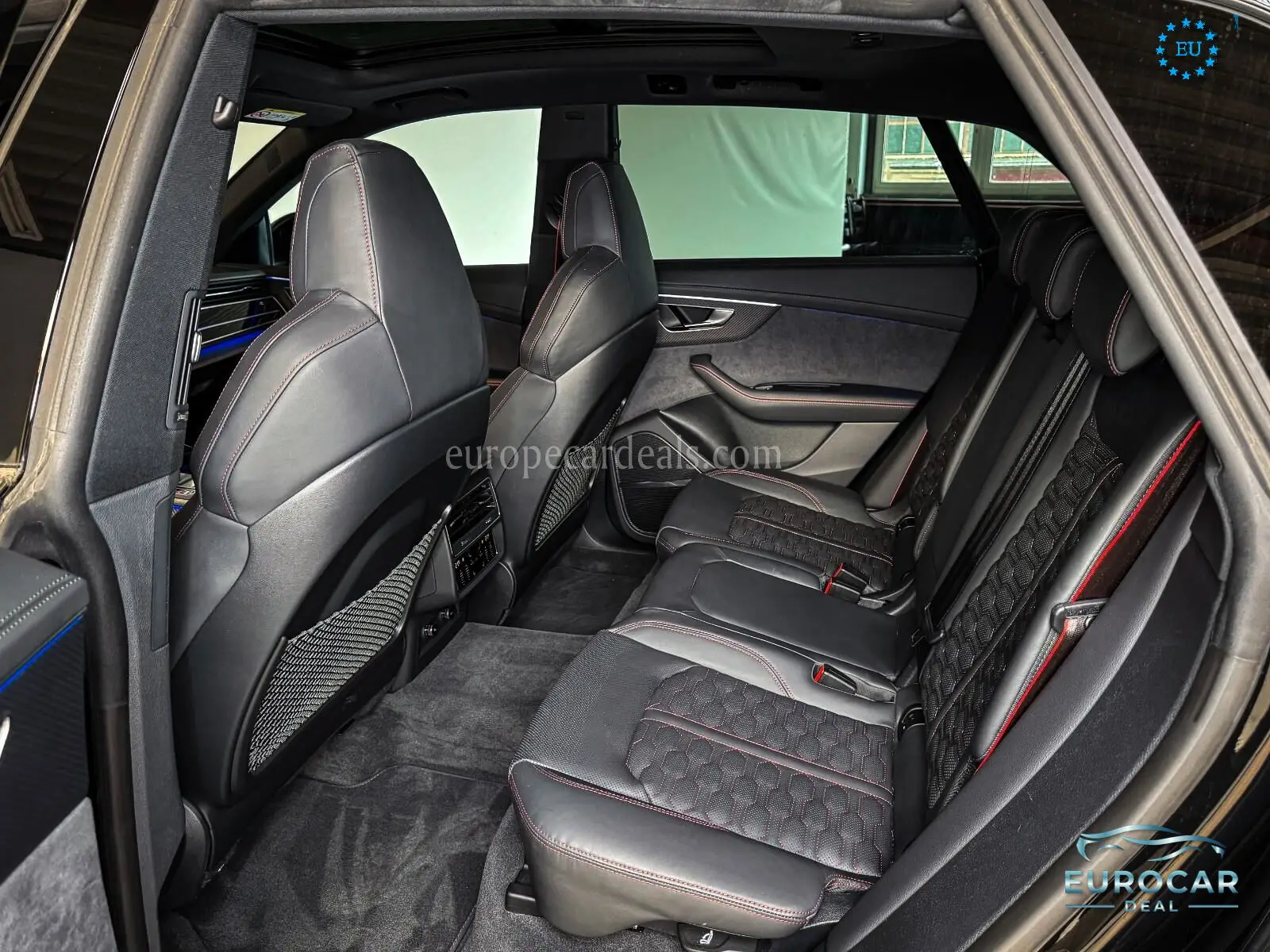Audi RSQ8