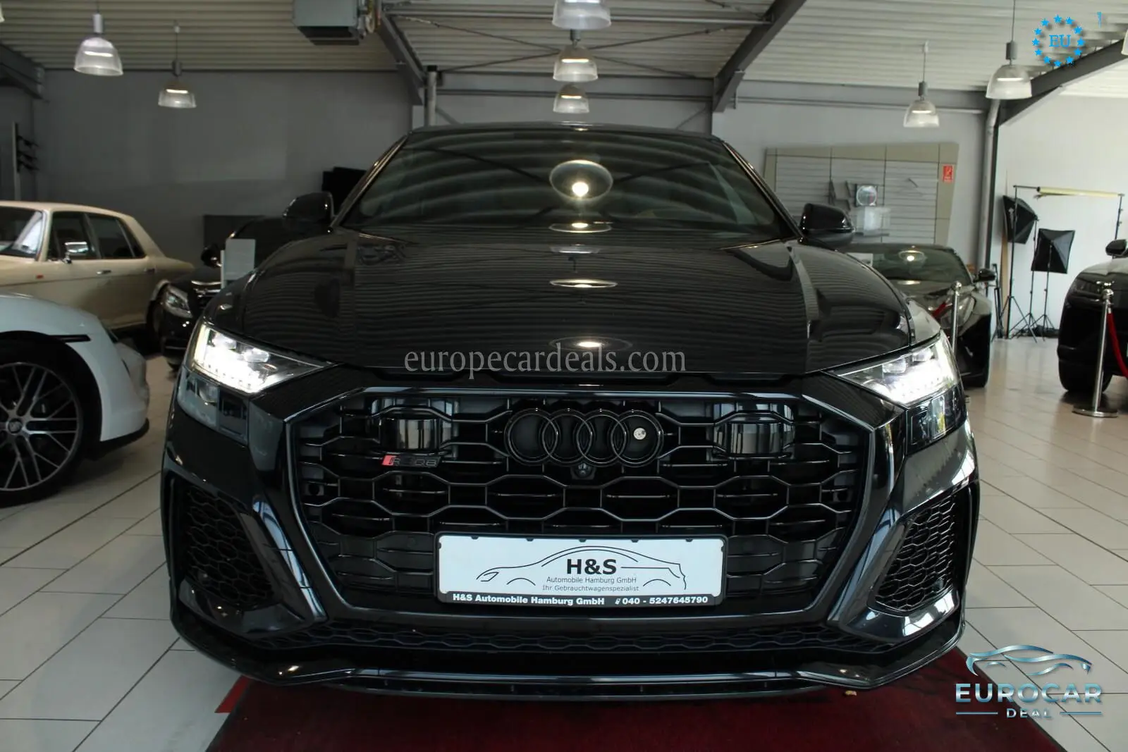Audi RSQ8