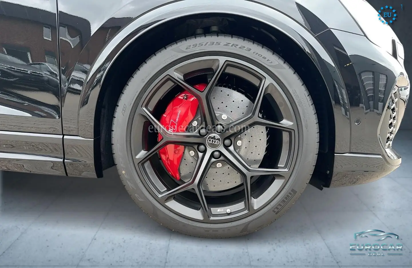 Audi RSQ8