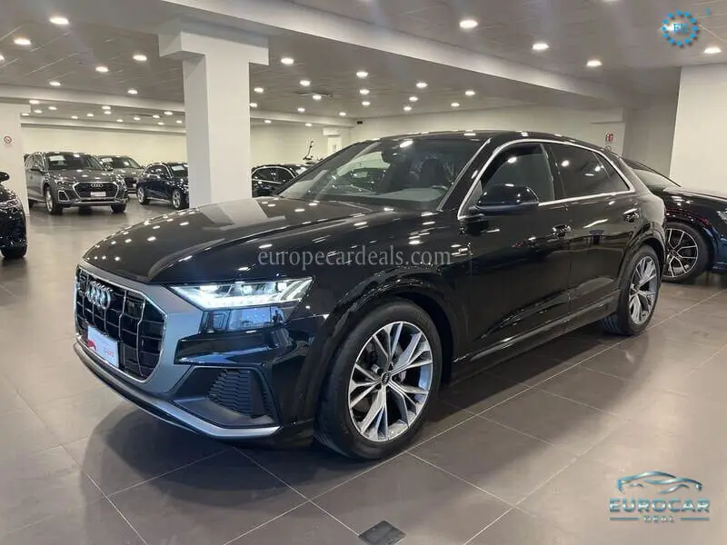 Audi Q8