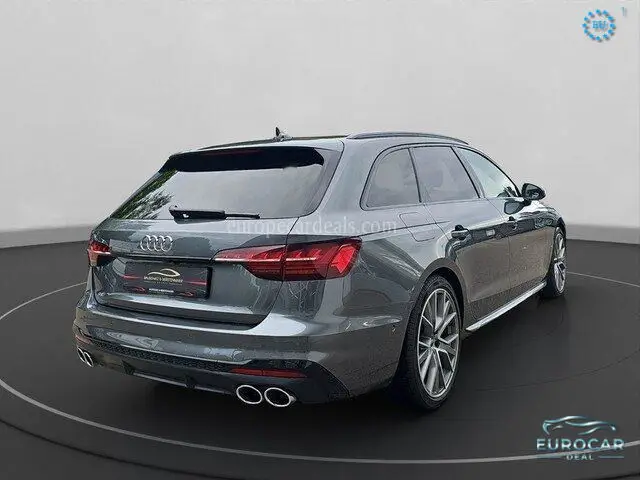 Audi S4