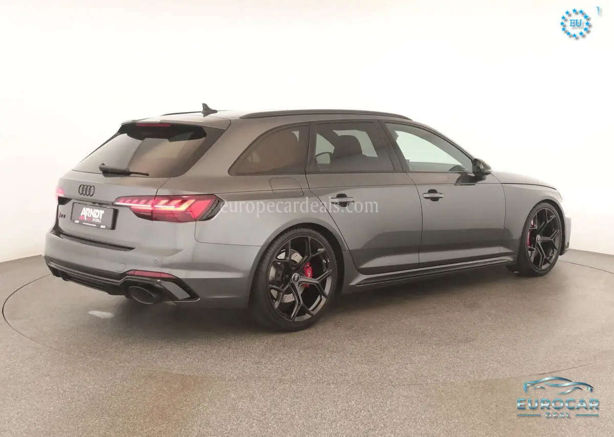 Audi RS4
