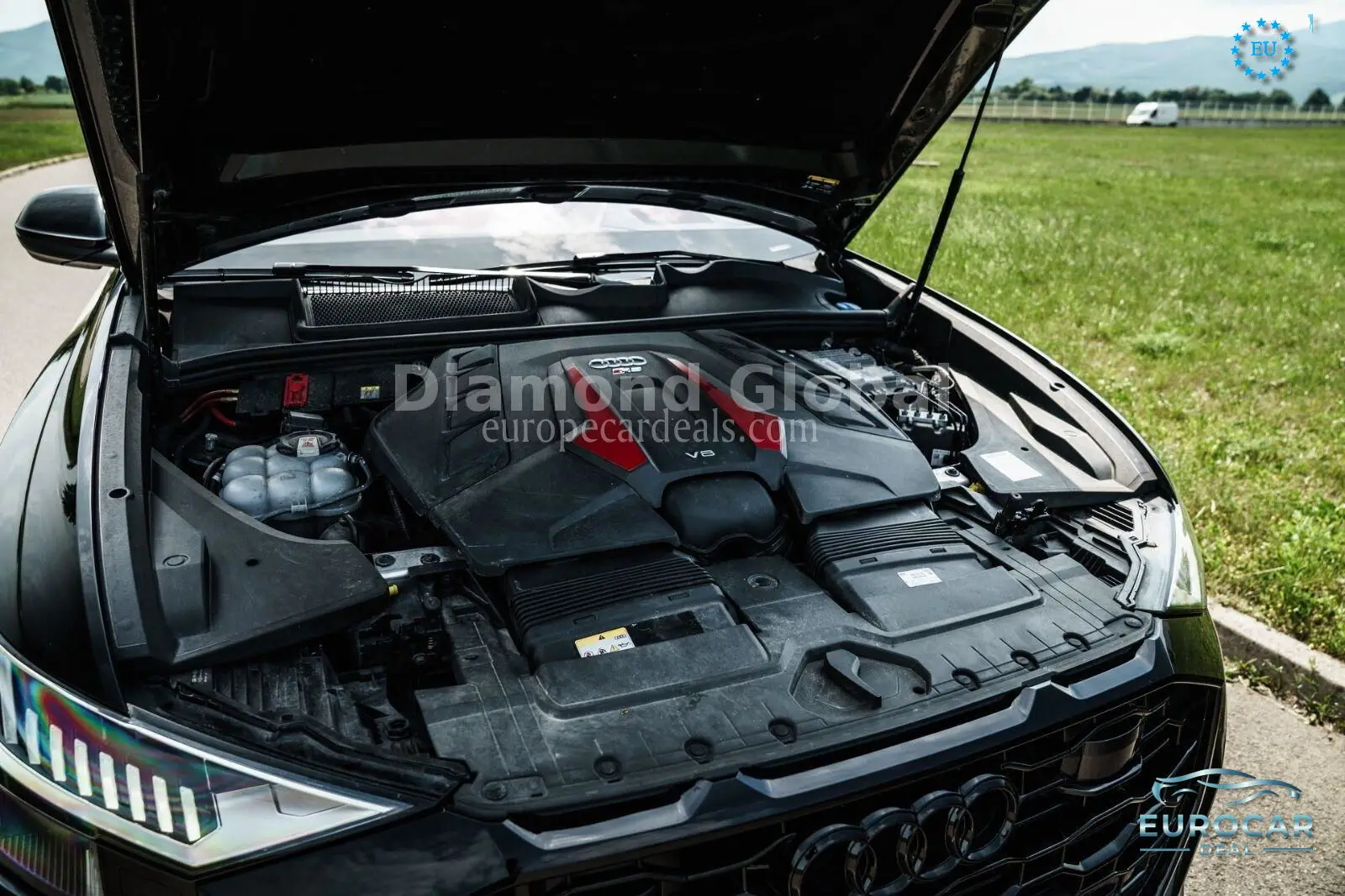 Audi RSQ8