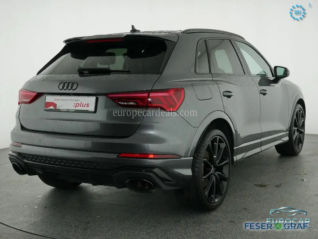 Audi RSQ3