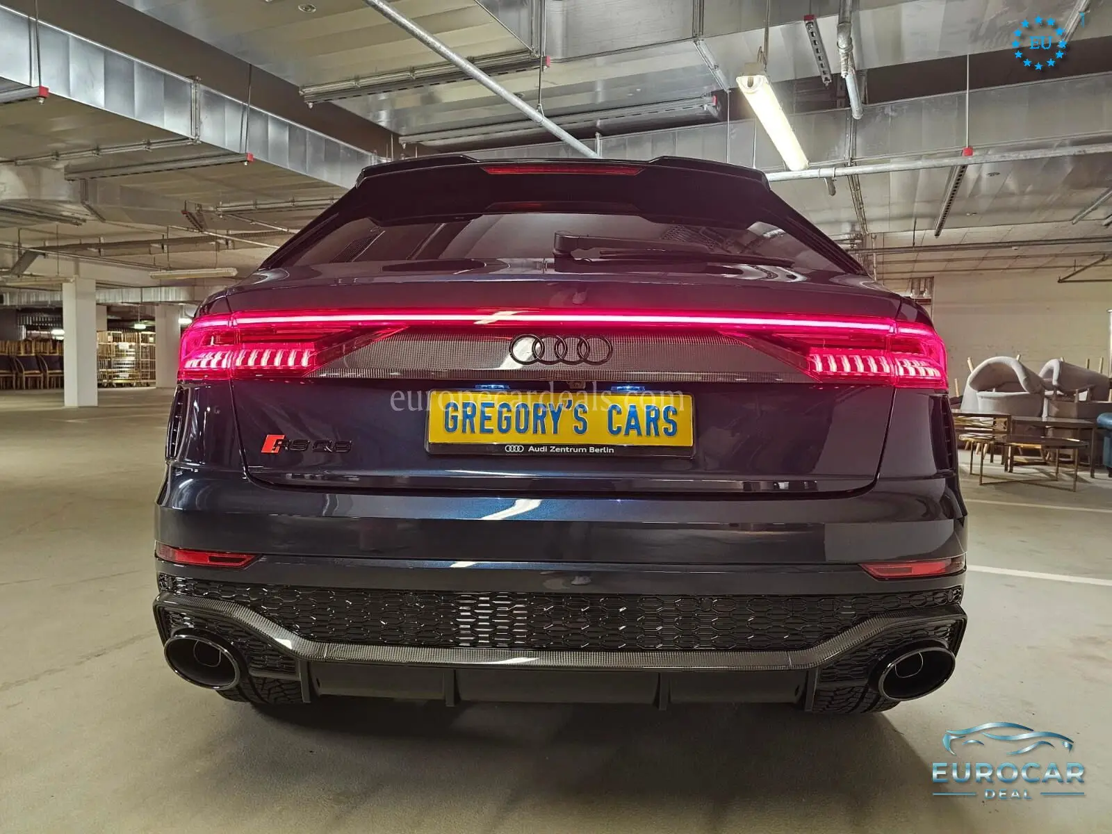 Audi RSQ8