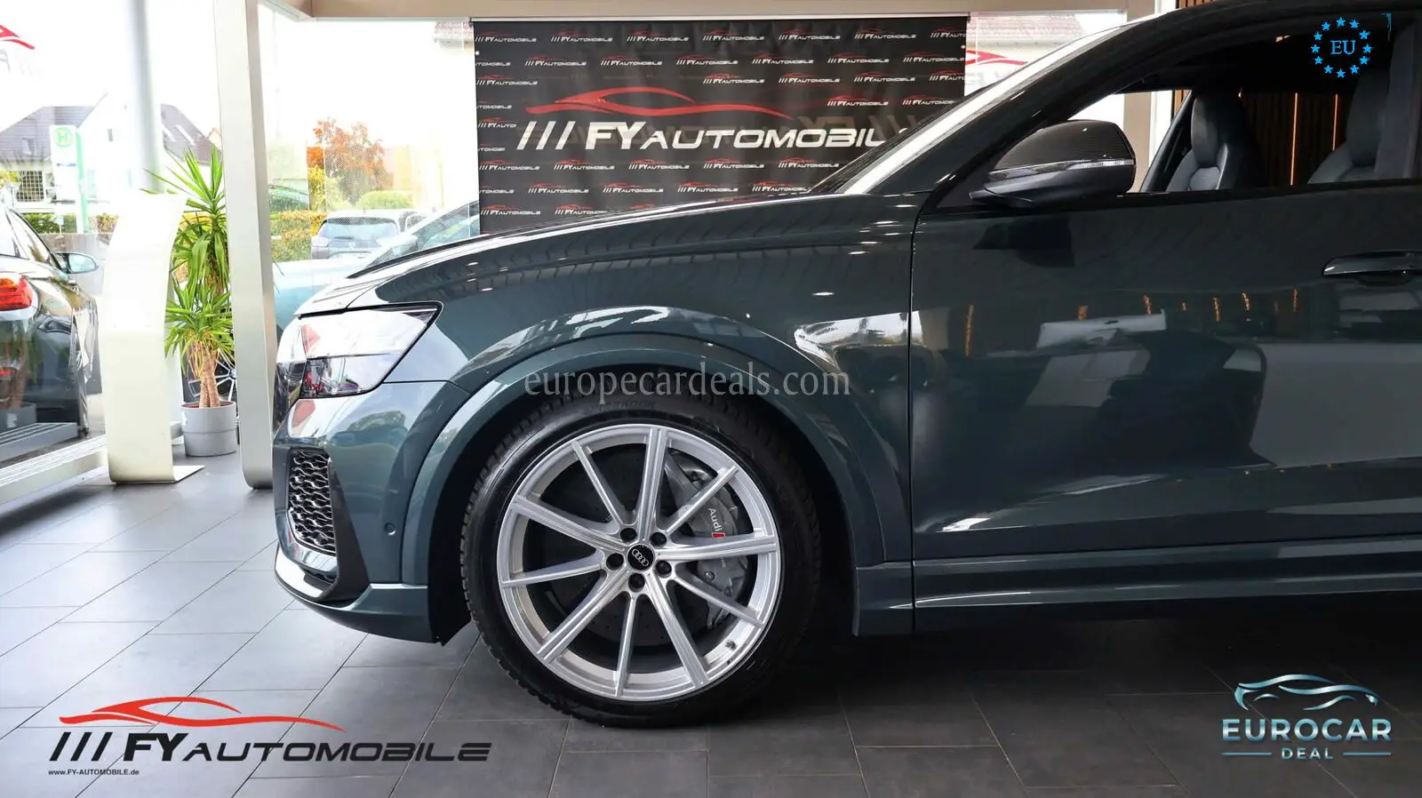 Audi RSQ8