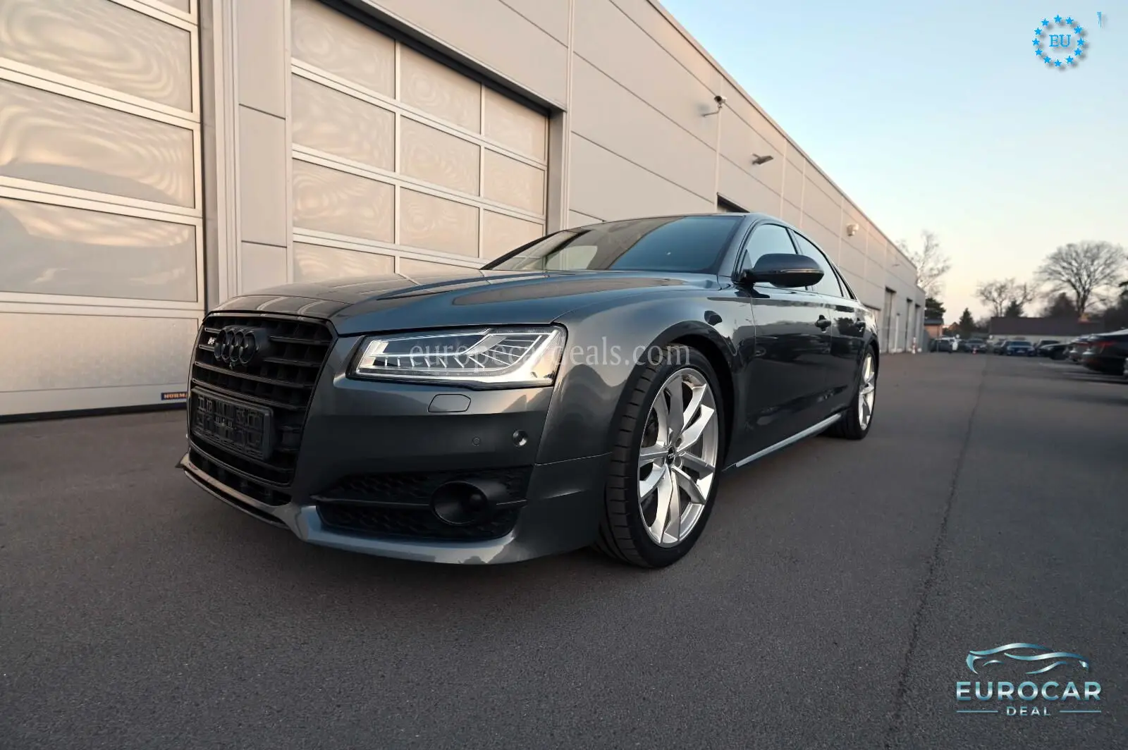 Audi S8