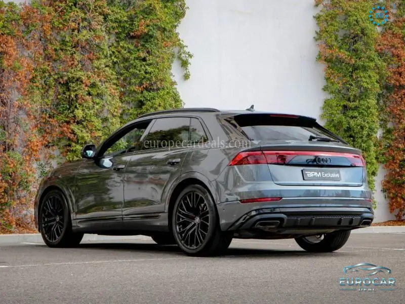 Audi Q8