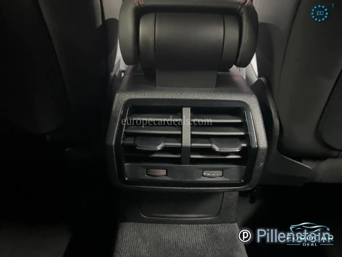 Audi RSQ3