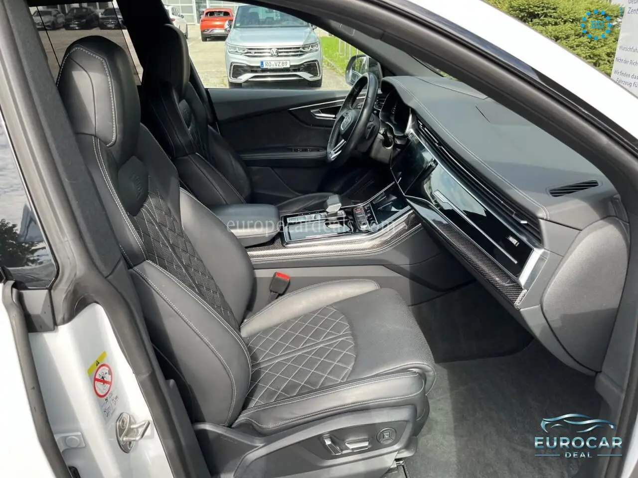 Audi SQ8