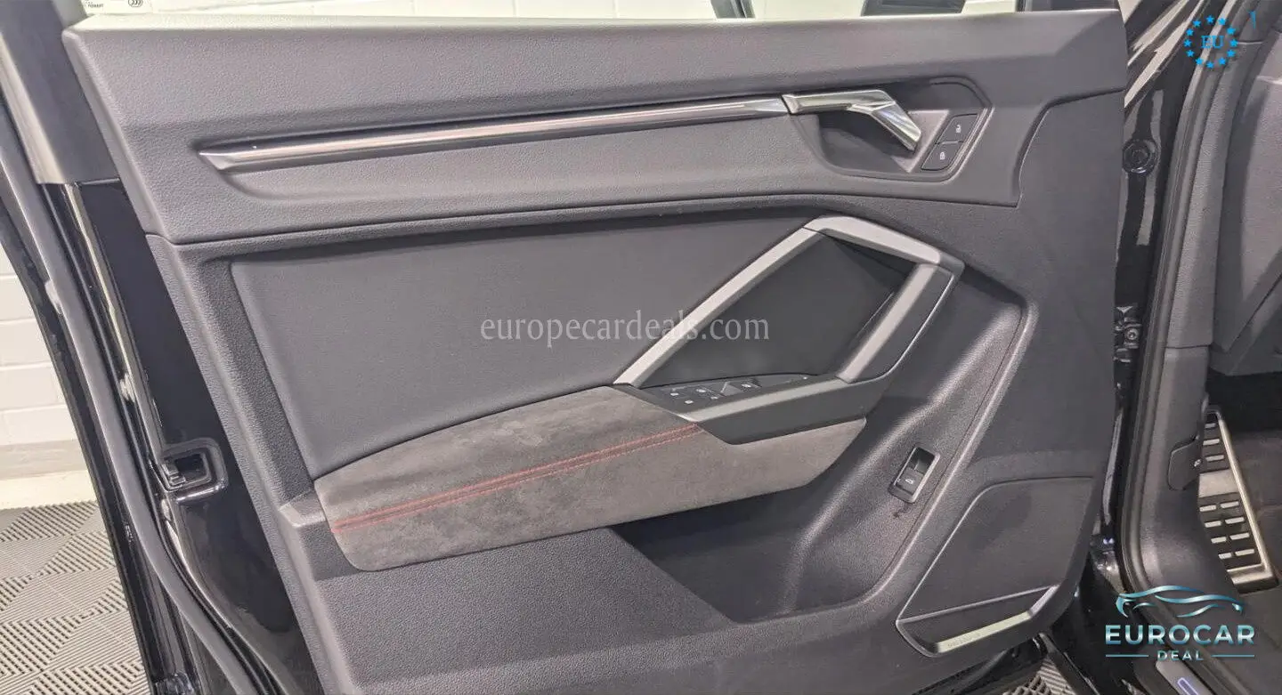 Audi RSQ3