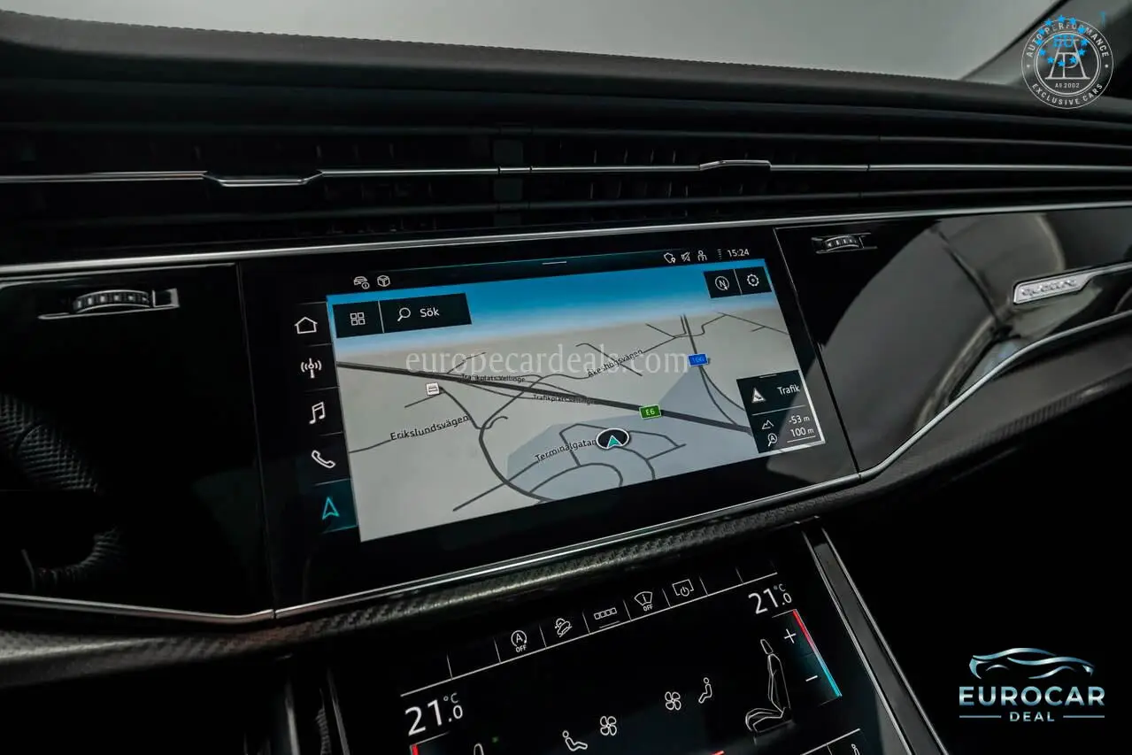 Audi RSQ8