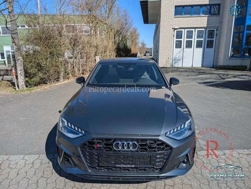 Audi S4
