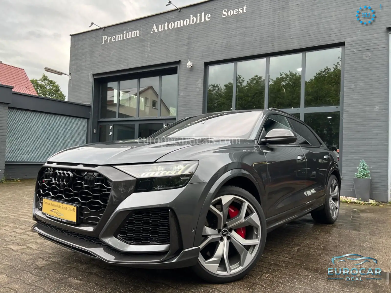 Audi RSQ8