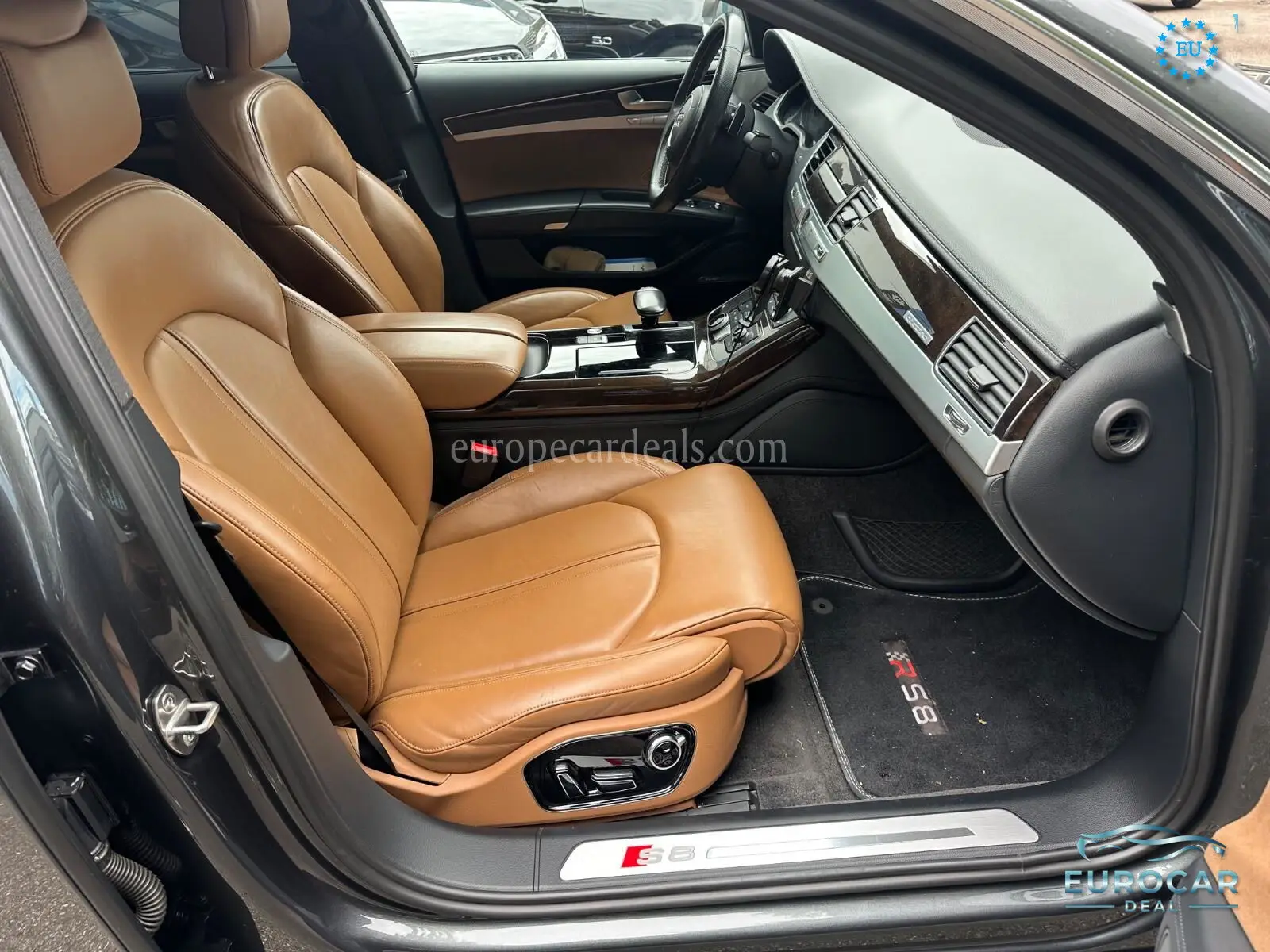 Audi S8